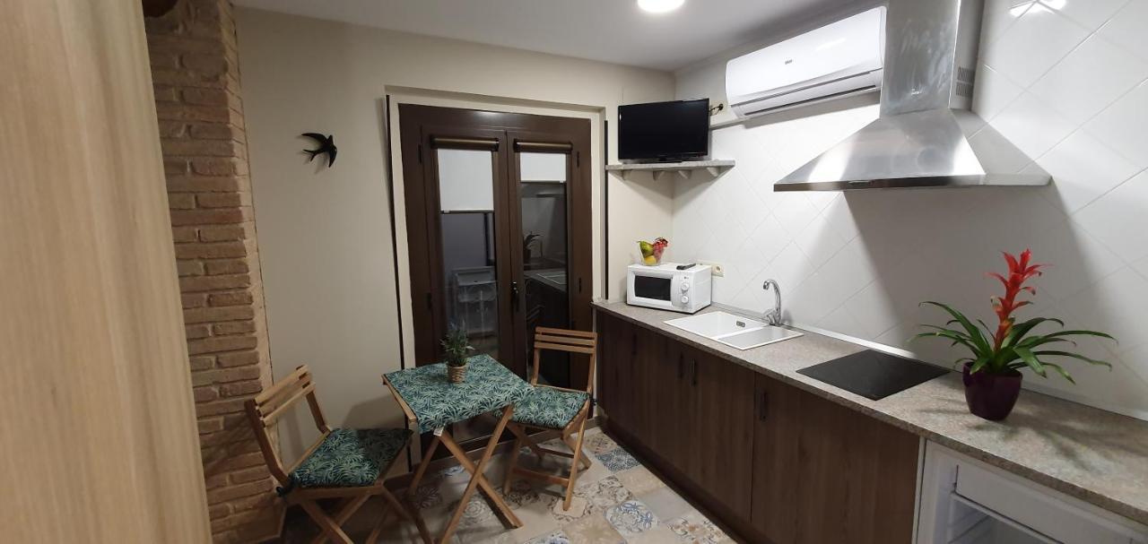 Apartamentos La Venta Del Rome Horta de Sant Joan Ruang foto